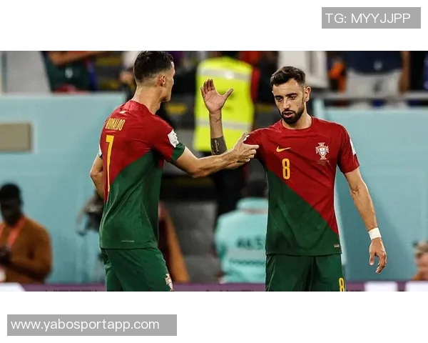 B费谈角色转变:助攻中锋C罗带来的独特价值无可替代 B费谈角色转变:助攻中锋C罗带来的独特价值无可替代