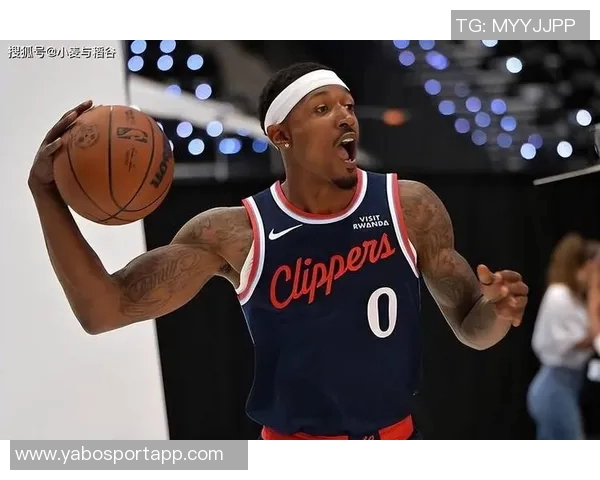 比尔谈快船首轮出局感受以掘金为榜样激励球队重整旗鼓