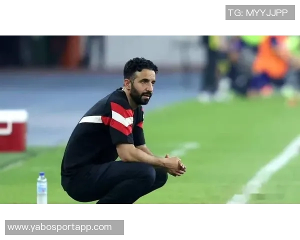 曼联高层认可阿莫林执教表现将于明夏着手补强中场位置