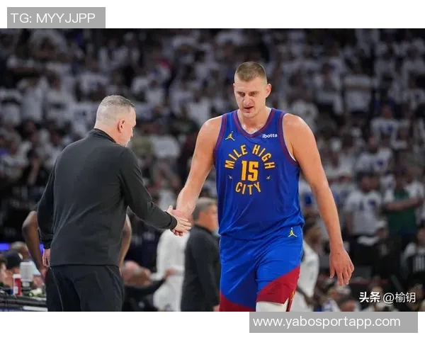 掘金背靠背对决太阳约基奇与布鲁斯布朗出战存疑引关注