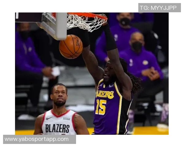 普理查德半场表现活跃贡献13分还抢下3个前场板送出4次助攻