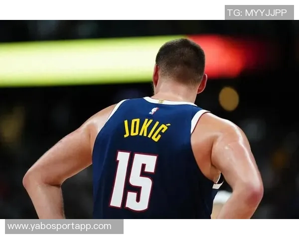 斯潘塞琼斯：掘金替补席对约基奇的表现感到无奈与失望