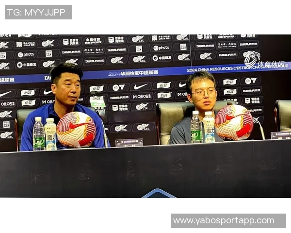 泰山队新任代理主教练确定为助教唐田将与谢文共同出席发布会